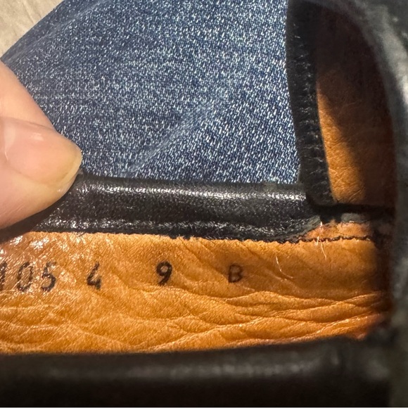 Gucci Leather Horsebit Loafer - Picture 6 of 6